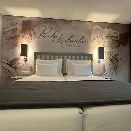 מלון Gale Collection 4*