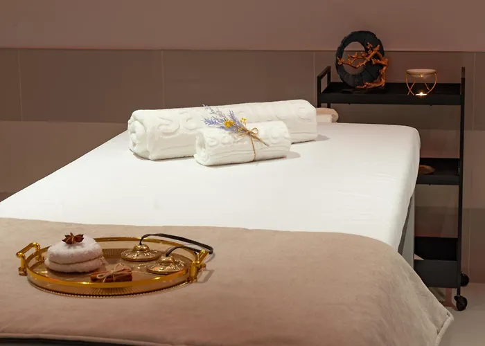 Gale Collection Hotel